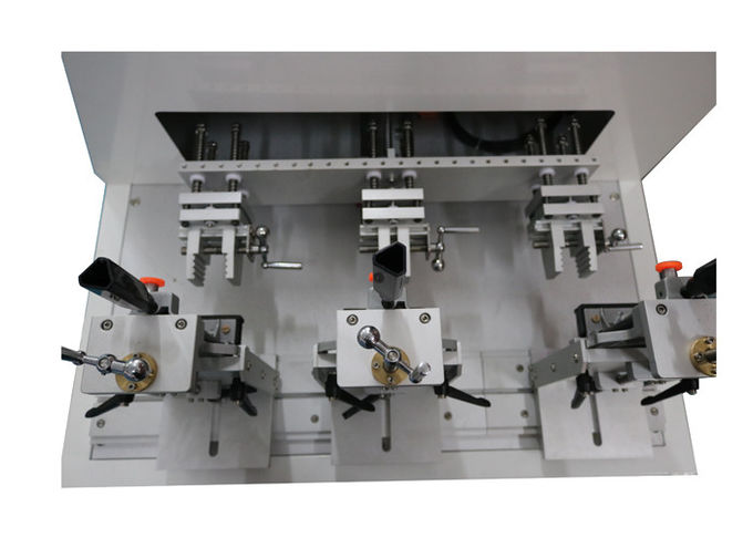Quebrando o controle 1 do PLC do controle de independente do verificador do soquete da tomada elétrica da capacidade e de operação normal